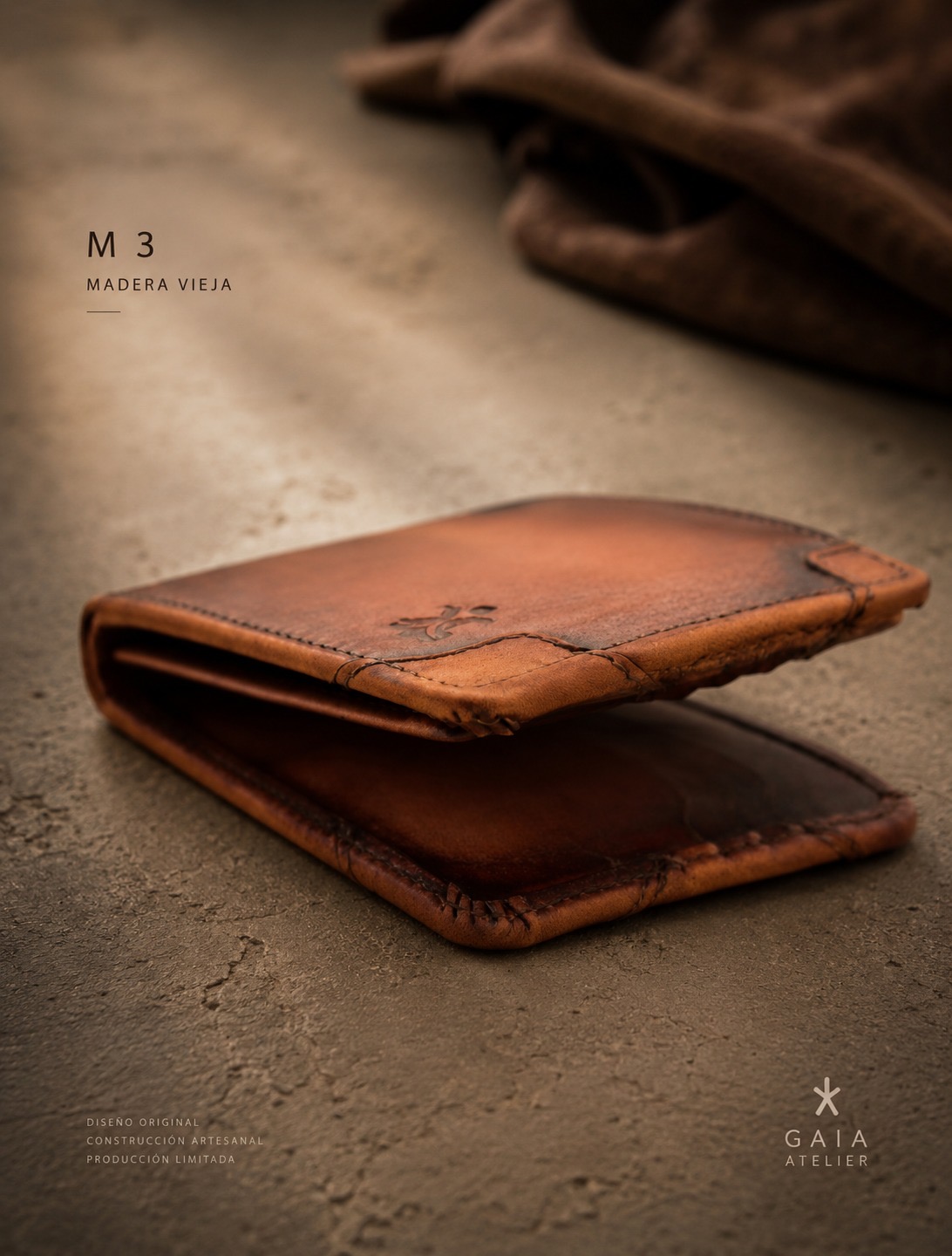 Billetera M3 · Madera Vieja de GAIA ATELIER
